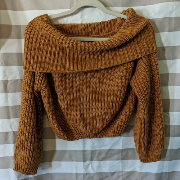 Lulus Sweaters - Lulus Mustard Crop Sweater Fall Cute size small